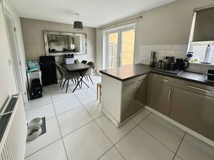 Photo 11- click for photo gallery